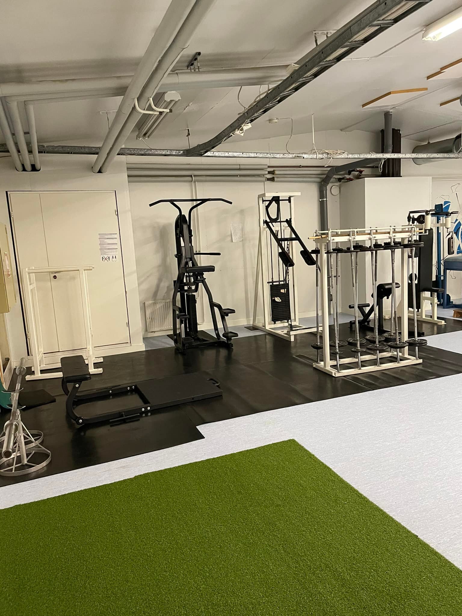 Kuntosali Bodyplace - toiminnallisen treenin alue